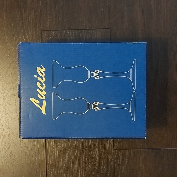 CRYSTAL CANDLESTICKS - Picture 2 of 4